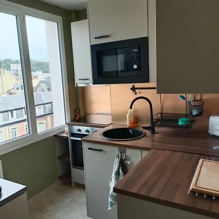 Apartment 56 Kitchener Lh