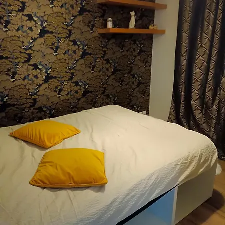 56 Kitchener Lh Apartment *