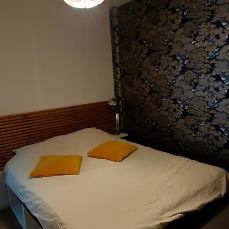 56 Kitchener Lh Apartment